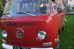 VW Bay T2 Deluxe import Photo