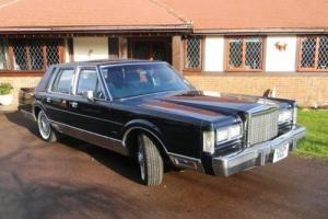 1986 Lincoln Town Car ‘Signature Series’ Photo