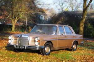 1971 Mercedes-Benz 280SE (3.5 litre) Saloon Photo