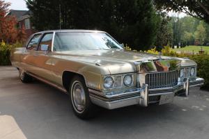Cadillac : Fleetwood 60 Series Brougham Photo
