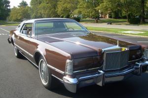 1976 Lincoln Mark IV Brown Exterior with White/Brown Interior Photo