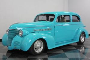 NICE MASTER DELUXE SEDAN, NICE RUNNING 327CI, A/C, CLOTH INTERIOR
