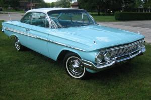 1961 Chevrolet Chevy Impala Super Sport SS 409 61 Bubbletop 62 63 64 60 59 58 Photo
