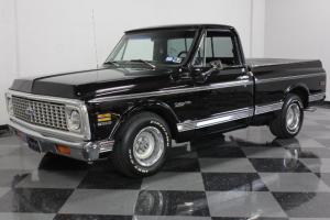 VERY CLEAN C-10, GREAT BLACK PAINT, 350CI, 700R4 TRANS, A/C, HOUNDSTOOTH BENCH Photo