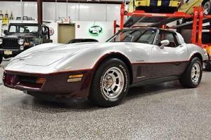 1982 CHEVROLET CORVETTE COUPE 60,000 CARFAX CERTIFIED MILES LOADED WITH OPTIONS Photo