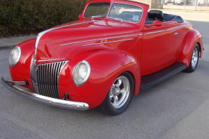 1939 FORD CONVERTIBLE