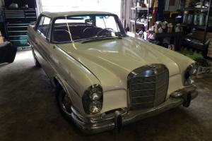 1963 Mercedes Benz 300SE W112 Coupe DB050 White Manual with Sunroof Photo