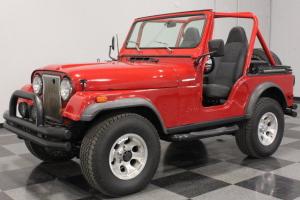 304 CI V8, FULL TOP & DOORS, UPGRADED AM/FM/CD, TUBULAR BUMPERS, 6-POINT CAGE!
