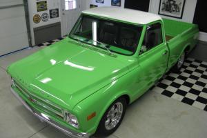 CUSTOM SHORT BOX, FUEL INJECTED, BAGGED, 700R4 TRANS, MUST SEE