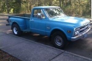 1968 GMC 3/4 ton 4x4 Stepside Long Box Pickup Photo