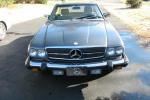 Mercedes Benz 380 SL, 1983 with both tops , in excellent condition, low miles. Photo