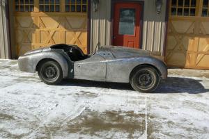 TRIUMPH TR3 "1959" PROJECT CAR -- VERY NICE -- LOTS OF NEW PARTS *LOOK*