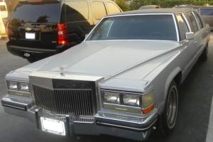 Cadillac : Fleetwood 4 door limousine Photo