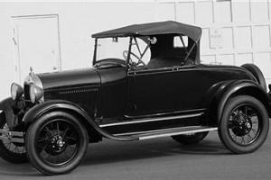 Flathead 4 Cyl. 28 Henry Ford Model A rumbleseat roadster Convertible Photo