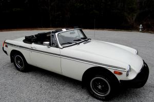 GREAT LITTLE CONVERTIBLE READY FOR THE ROAD!  Watch Video! Photo