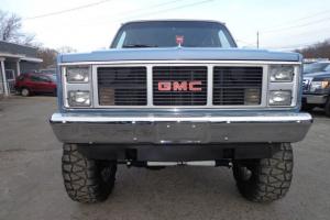 1986 GMC Suburban SIERRA CLASSIC 1500 LIFTED LOW RESERVE ONE OF A KIND SAVE