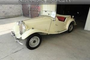 1953 White TD! manual, very good condition convertible sportscar Photo