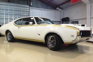 1969 Olds Photo