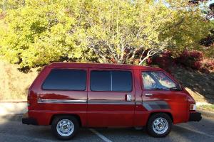 1984 TOYOTA VAN / SHOWROOM CONDITION / MEDAL WINNER / MINT / ONLY 89,350 MILES. Photo