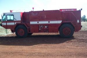 1985 OSHKOSH FIRE TRUCK