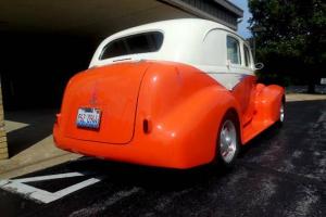1939 OLDSMOBILE CUSTOM CRUISER WITH SUICIDE DOORS AND IMMACULATE INTERIOR