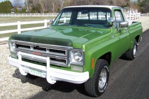 1975 GMC Chevy 4x4 Shortbed 1 Owner 4speed 350 Original Condition Photo