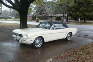 TRUE RARE 1964 1/2 MUSTANG CONVERTIBLE 1965 1966 COUPE FASTBACK Photo