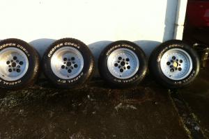 alloy wheels and tyres Photo