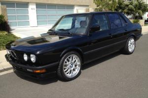 1988 BMW E28 M5 Photo