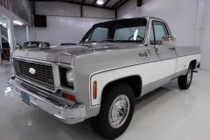 1973 CHEVROLET CHEYENNE 20-SERIES CAMPER SPECIAL, MATCHING #'S 350 V8/250 HP! Photo