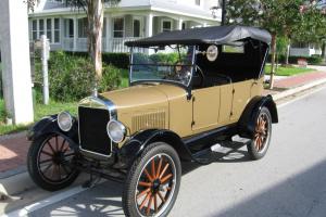 1926 Ford Model T Touring Car Photo