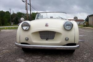 1954 TRIUMPH TR2   LONG DOOR.  OVERDRIVE.  VERY GOOD CONDITION. Photo