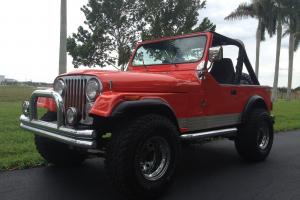 Awesome Looking CJ-7 4x4 Photo