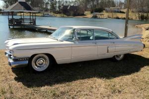1959 Cadillac Series 60 Fleetwood Base 6.4L