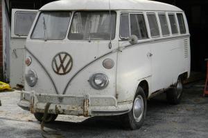 VW BUS 13 Window Walk Through Microbus  with own. manuals and service booklet