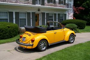 2800 miles, brand new condition, Yellow, classic convertable, Photo