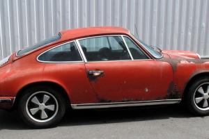 Porsche 911 T 1971 coupe, matching numbers, excellent car to restore!!! Photo
