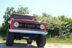 Early Bronco, 289 V8, AOD 4 speed Automatic
