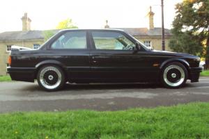 1988 F E30 Bmw 325I SE Schwartz Factory Fitted Mtech 2 Edition Photo