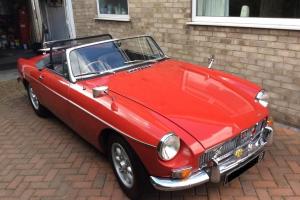 1964 MGB ROADSTER - TARTAN RED- WITH OVERDRIVE - FULL MOT TAX Photo