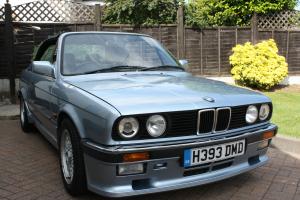 BMW E30 325 CABRIOLET AUTOMATIC,STUNNING CAR IN EXCELLENT CONDITION Photo