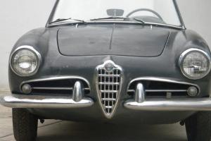 Alfa Romeo Giulietta Spider 101 complete for Restoration Photo