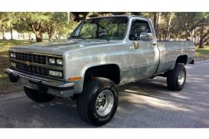 (( 1985 Chevrolet short bed pick up K20 Clean cold A/C 4X4 automatic trans ))