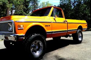 1971 1972  chevy pickup, 4x4, custom 10, Orange . 350 motor C10