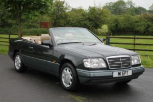 Mercedes-Benz E 220 Cab | W124 | Full Specification including Air Con