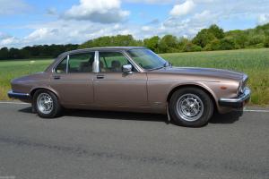 1985 DAIMLER 4.2 AUTO GENUINE 49,000LMILES IN EXCELLENT CONDITION FOR THE YEAR Photo