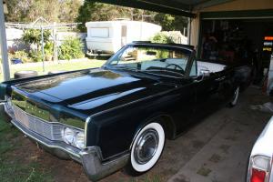 1967 Lincoln Continental Convertible in Oak Flats, NSW Photo