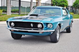 Simply beautiful 1969 Ford Mustang 302 v-8 manual factory a/c power steering wow