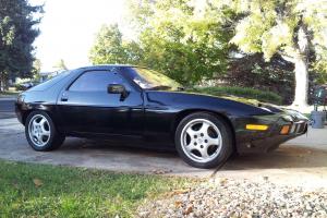 1981 Porsche 928 5 speed with SBC 350 from Renegade Hybrids