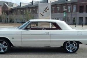 1964 Chevrolet Impala SS 409/425 HP 2x4 4 Speed